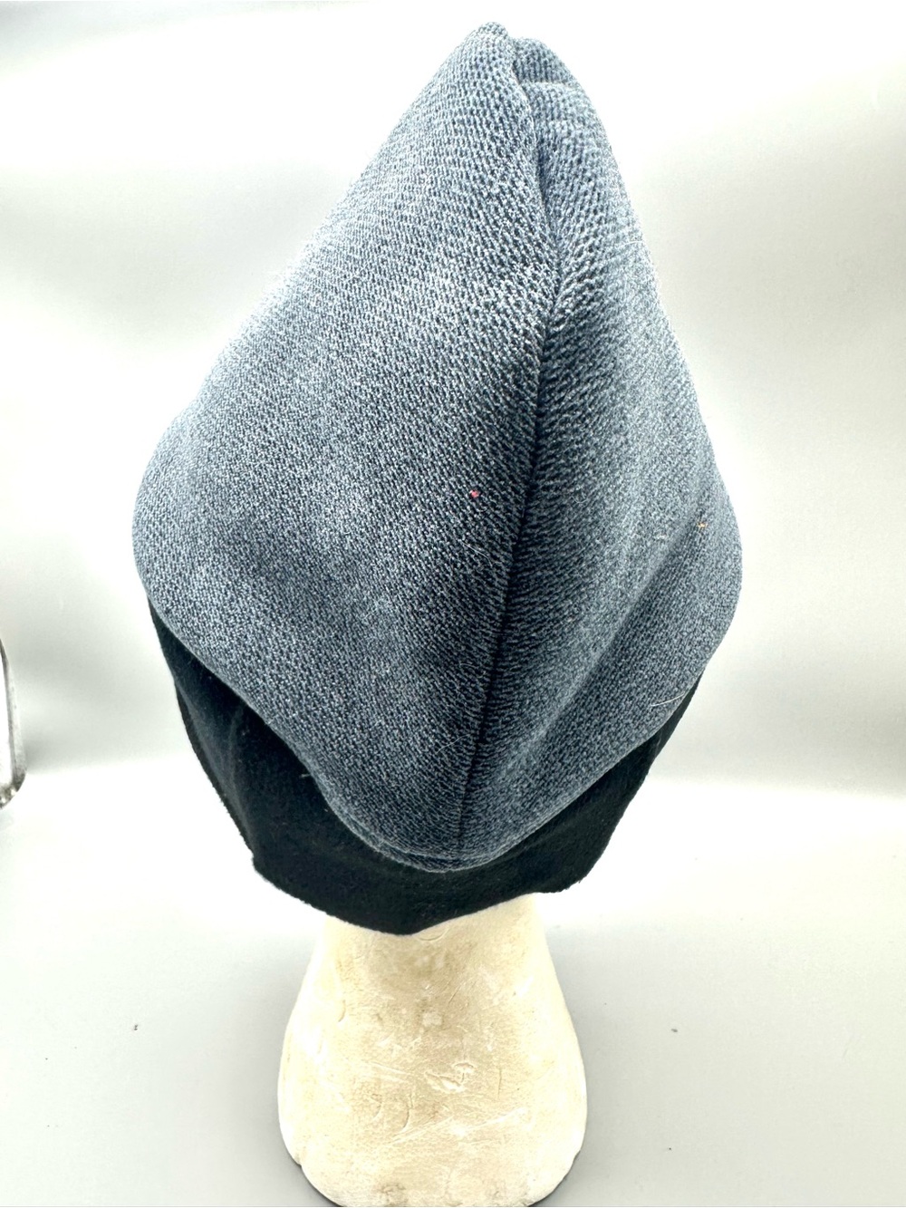 Mountain Hardwear Mens Windstopper Beanie Hat Gray Black Fleece Lined Large - Picture 4 of 6